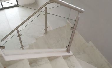 CASA EN VENTA EN PRADOS DE SAN LORENZO