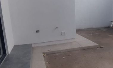CASA EN VENTA EN PRADOS DE SAN LORENZO