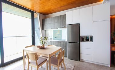 For Rent: Studio with Balcony and Seaview at The Reef Mactan