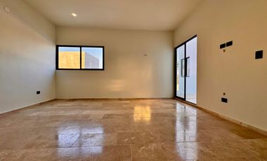 CASA EN VENTA EQUIPADA CON 1 RECÁMARA EN PB Y 3 RECÁMARAS EN PLANTA ALTA EN DZITYA