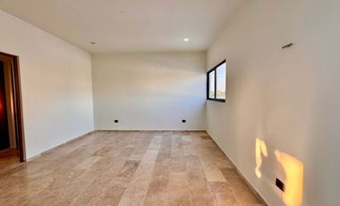 CASA EN VENTA EQUIPADA CON 1 RECÁMARA EN PB Y 3 RECÁMARAS EN PLANTA ALTA EN DZITYA