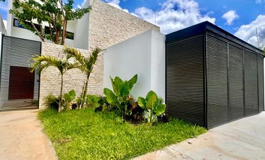 CASA EN VENTA EQUIPADA CON 1 RECÁMARA EN PB Y 3 RECÁMARAS EN PLANTA ALTA EN DZITYA