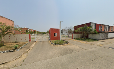 Casa en circuito San Gabriel, Santa Fe, Villa San Martín, Veracruz, México. ¡NO CRÉDITOS!
