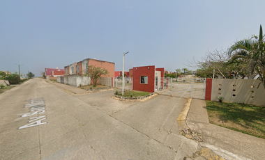 Casa en circuito San Gabriel, Santa Fe, Villa San Martín, Veracruz, México. ¡NO CRÉDITOS!