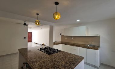 Casa Moderna y Recién Remodelada Av. Torres y Kabah!