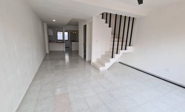 Casa Moderna y Recién Remodelada Av. Torres y Kabah!