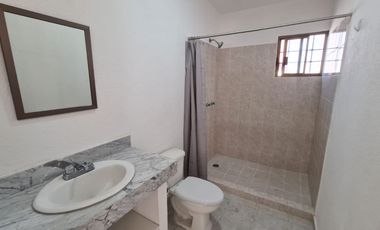 Casa Moderna y Recién Remodelada Av. Torres y Kabah!