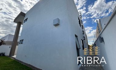 Casa Nueva en Renta en Condominio 13 El Molino Residencial, Leon Gto
