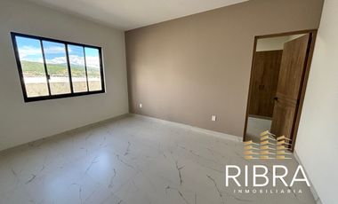 Casa Nueva en Renta en Condominio 13 El Molino Residencial, Leon Gto