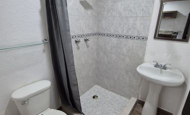 Casa Moderna en Renta, muy Céntrica!