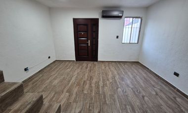 Casa Moderna en Renta, muy Céntrica!