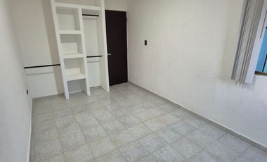 Casa Moderna en Renta, muy Céntrica!