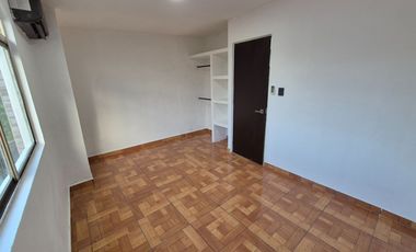 Casa Moderna en Renta, muy Céntrica!