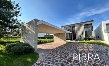 Casa Amueblada en El Bosque Country Club