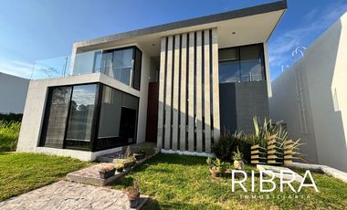 Casa Amueblada en El Bosque Country Club