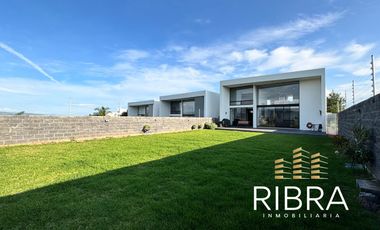 Casa Amueblada en El Bosque Country Club