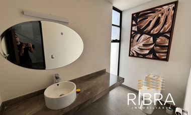 Casa Amueblada en El Bosque Country Club