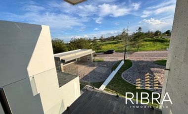 Casa Amueblada en El Bosque Country Club
