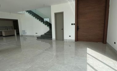 Isla Mocoli, Renta de hermosa casa de estreno 4 dormitorios con piscina