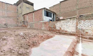 VENDO TERRENOS  VILLA MARIA TRIUNFO / AREAS 54 M2 / USD 42,000 DOLARES / AV. EL SOL  C/ JR. SAN ANTONIO CERCADO DE VMT.