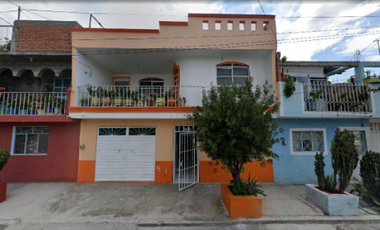 SE VENDE CASA EN ZACAPU, MICHOACAN