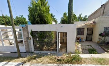 VENTA DE CASA EN HACIENDA SANTA FE, JALISCO