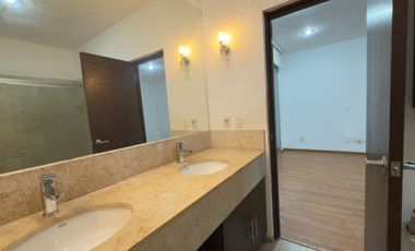 Casa en venta en Fraccionamiento el Acantilado Zapopan