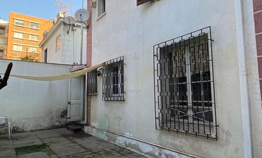 Vendemos amplia y centrica casa en Providencia,Santiago.