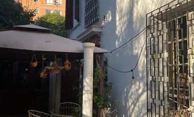 Vendemos amplia y centrica casa en Providencia,Santiago.