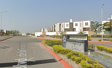 Casa en condominio ubicada en Blvd. Peña la Viesca 12, Fraccionamiento Real Santa Fe, II, 62790 Atlacholoaya, Mor.