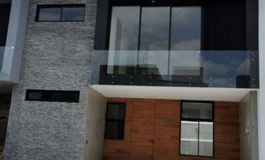 Se vende casa en Fraccionamiento Bosque Real