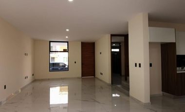 Se vende casa en Fraccionamiento Bosque Real