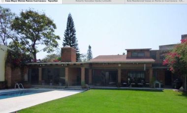 VENTA DE CASA EN LOMAS DE ATZINGO