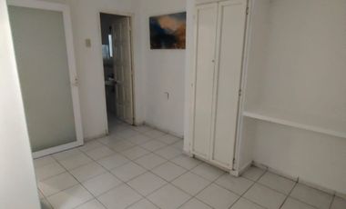 Oficina/consultorio de 2 privados en planta baja en el Fracc. Reforma