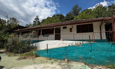 Casa de Campo sobre la Vía Ruitoque