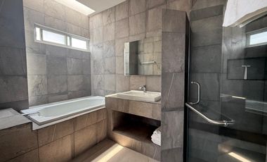 CASA EN VENTA EN FRACCIONAMIENTO LOMAS DE COCOYOC MORELOS
