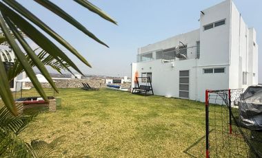 CASA EN VENTA EN FRACCIONAMIENTO LOMAS DE COCOYOC MORELOS