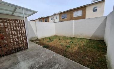 CASA EN RENTA FRACC. VILLAS SAN FERNANDO EN CALMAYA A 15 MINUTOS DE GALERIAS
