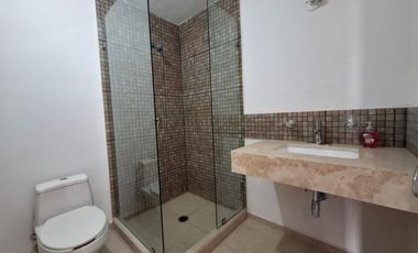 CASA EN RENTA FRACC. VILLAS SAN FERNANDO EN CALMAYA A 15 MINUTOS DE GALERIAS