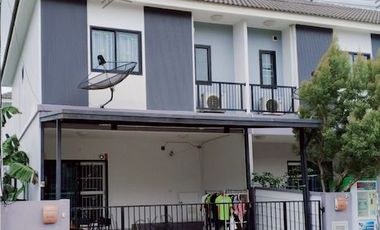 Townhome Sivalai Bangsamak, wide frontage, corner house, Bangna-Trad Road, km. 39, near Wellgrow Industrial Estate.