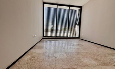 CASA EN VENTA DE 3 HABITACIONES CON ALBERCA Y CUARTO DE SERVICIO COMPLETO