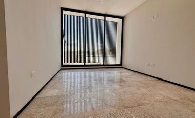 CASA EN VENTA DE 3 HABITACIONES CON ALBERCA Y CUARTO DE SERVICIO COMPLETO