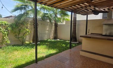 Casa en RENTA Cumbres Santa Clara Amueblada
