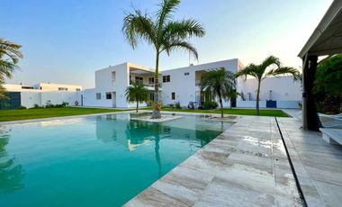 CASA DE 1043 M2 EN VENTA DE 4 RECÁMARAS EN DZITYA