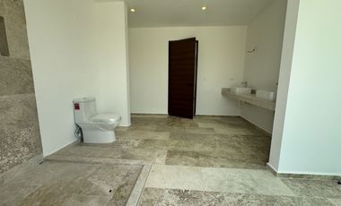 CASA DE 1043 M2 EN VENTA DE 4 RECÁMARAS EN DZITYA
