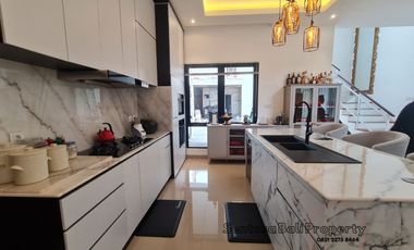Luxury modern House 3 Bedrooms 285m2 Ungasan kuta selatan