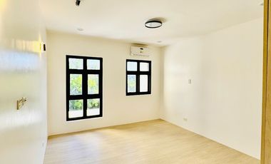 Brand New Modern Townhouse Near Tomas Moranto, Scout Area