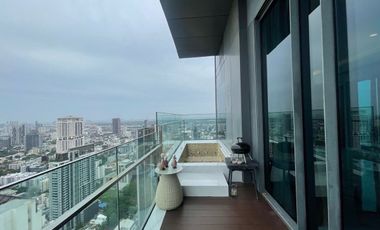 Condo for rent 2 Bedrooms at BTS Phrom Phong station