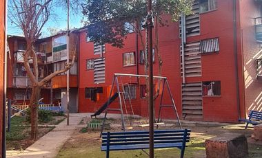 DEPARTAMENTO IMPECABLE - PRIMER PISO- POBLACIÓN SAN LUIS COMUNA DE RENCA .-RM