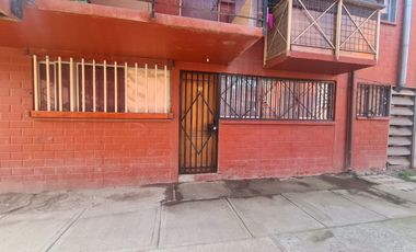 DEPARTAMENTO IMPECABLE - PRIMER PISO- POBLACIÓN SAN LUIS COMUNA DE RENCA .-RM